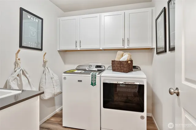 $754,990 | 17505 Northeast Midnight Sun Loop, Poulsbo, WA 98370