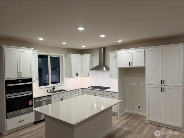 $754,990 | 17505 Northeast Midnight Sun Loop, Poulsbo, WA 98370