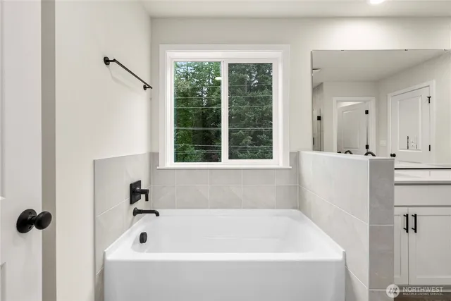 $699,990 | 17505 Northeast Midnight Sun Loop, Poulsbo, WA 98370