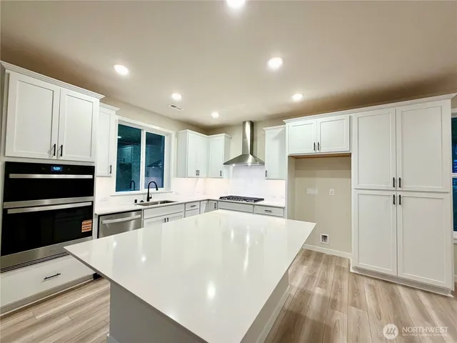 $754,990 | 17505 Northeast Midnight Sun Loop, Poulsbo, WA 98370