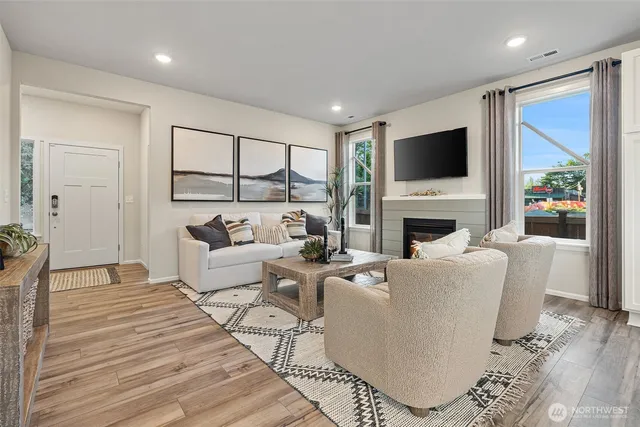 $754,990 | 17505 Northeast Midnight Sun Loop, Poulsbo, WA 98370