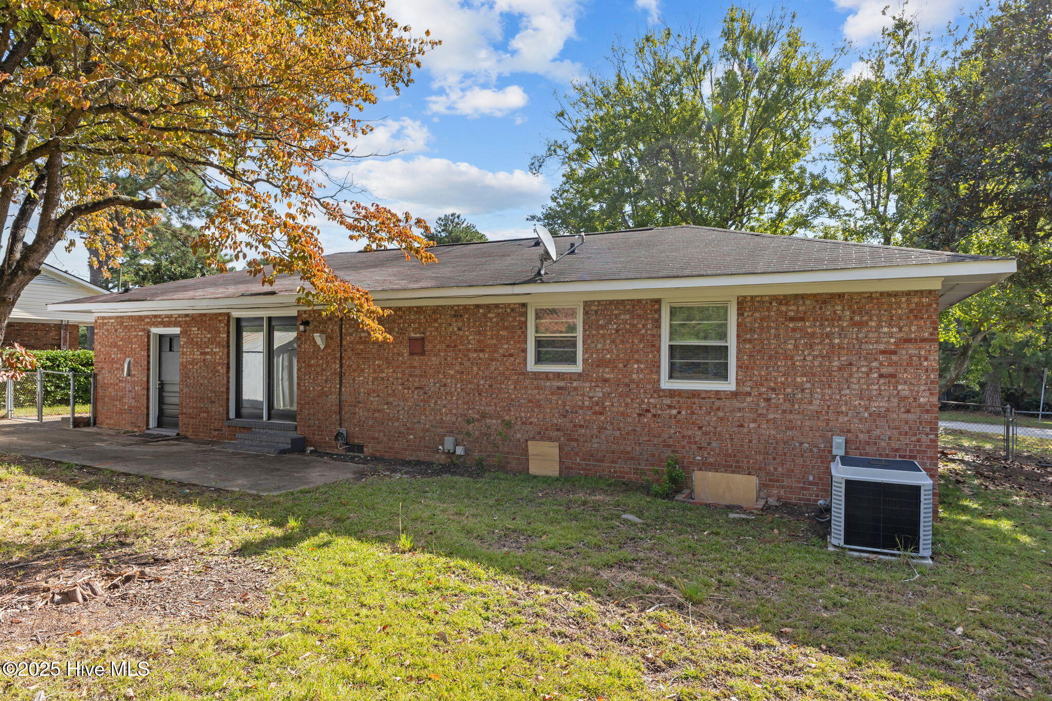 1102 Danbury Road Fayetteville, NC 28311 - Photo 25 of 27 29-web-or-mls-AZ3A0935