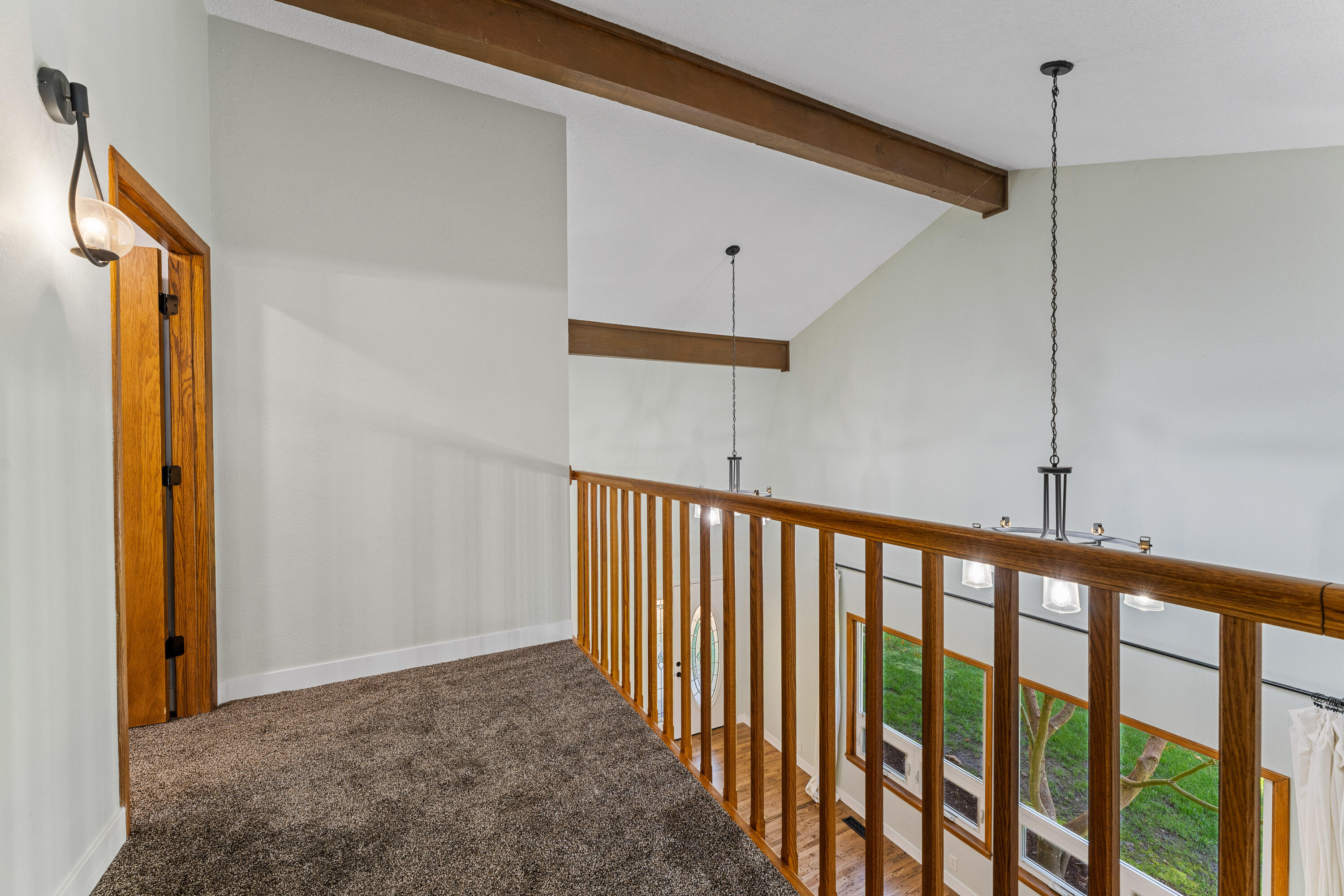 1630 Powell Creek Road Williams, OR 97544 - Photo 16 of 62 56-INT (26 of 31)