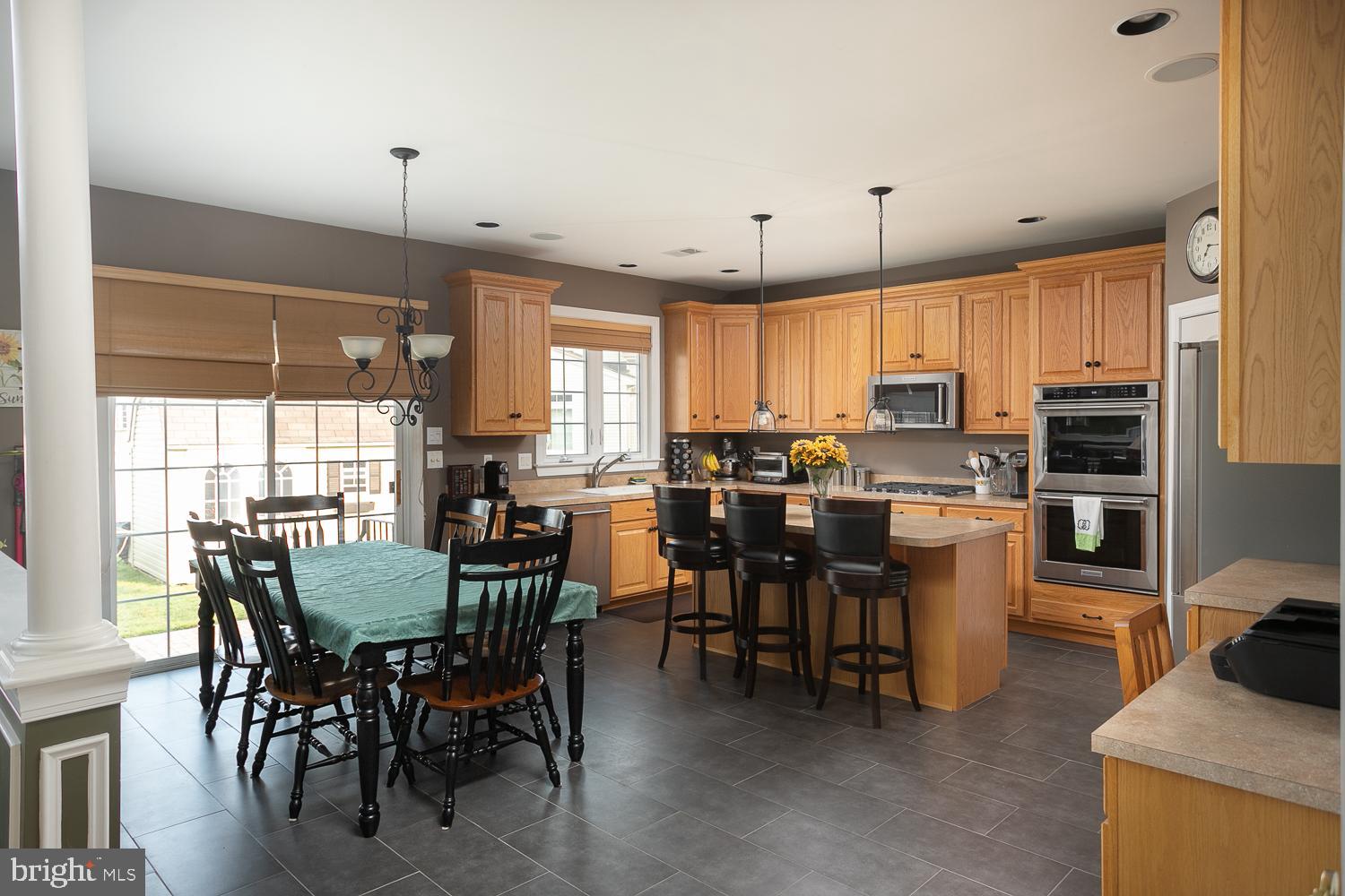 6 Mayfield Road Bordentown, NJ 08505 - Photo 7 of 40