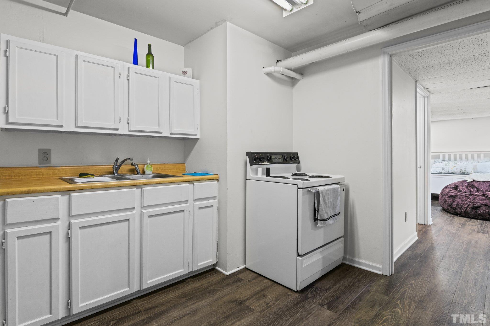 2225 Watkins Street Raleigh, NC 27604 - Photo 14 of 24