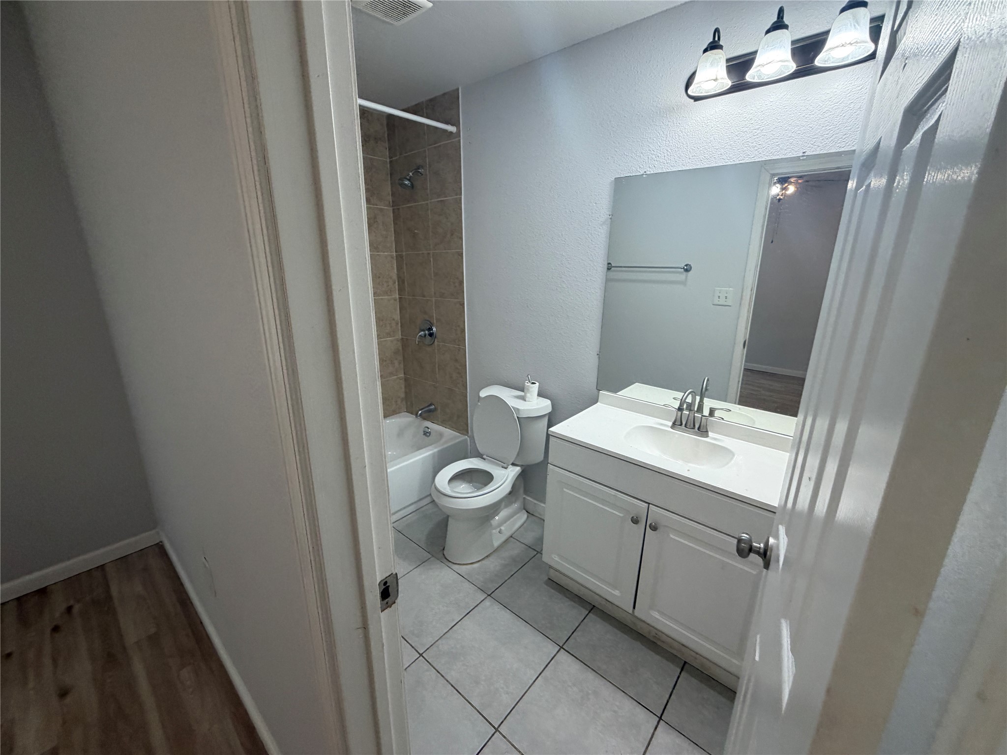 4919 Cosby Street Houston, TX 77021 - Photo 2 of 7