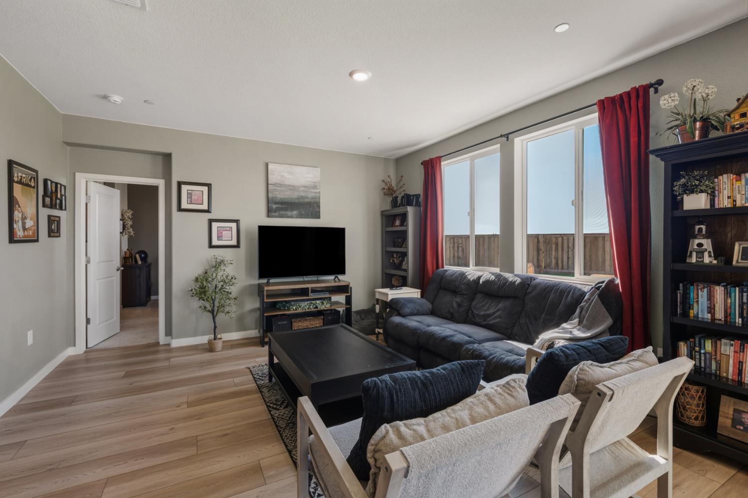 1485 Stepney Way Plumas Lake, CA 95961 - Photo 5 of 27