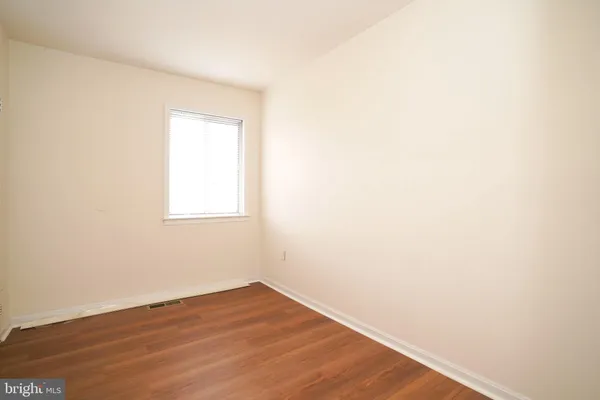 $2,600 | 4570 Conwell Drive, Unit 207, Annandale, VA 22003