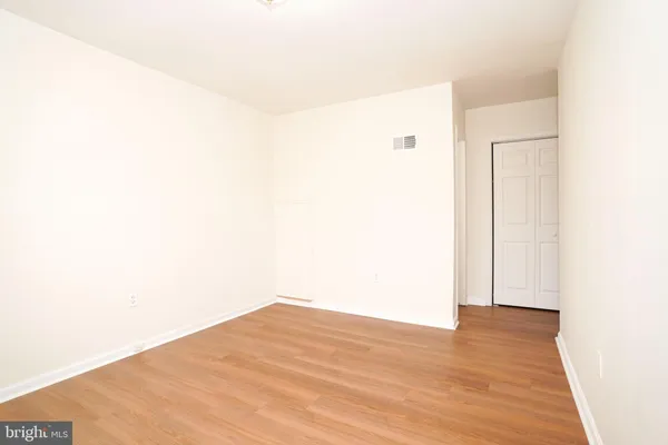 $2,600 | 4570 Conwell Drive, Unit 207, Annandale, VA 22003