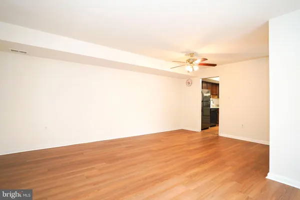 $2,600 | 4570 Conwell Drive, Unit 207, Annandale, VA 22003