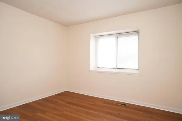 $2,600 | 4570 Conwell Drive, Unit 207, Annandale, VA 22003