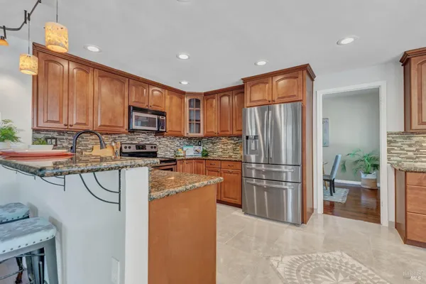 $685,000 | 1102 Hickory Avenue, Fairfield, CA 94533