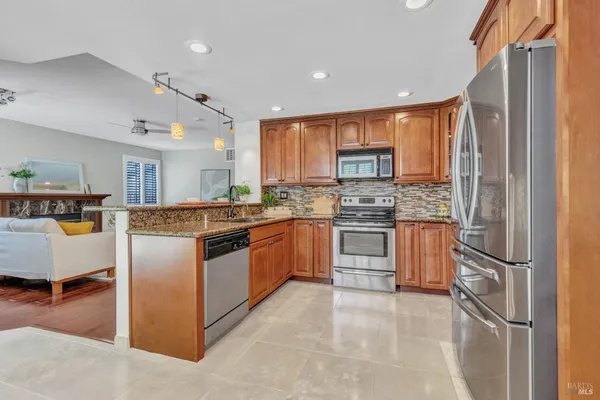 $685,000 | 1102 Hickory Avenue, Fairfield, CA 94533