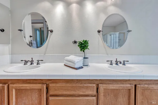 $685,000 | 1102 Hickory Avenue, Fairfield, CA 94533