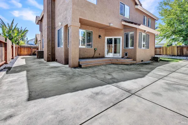 $685,000 | 1102 Hickory Avenue, Fairfield, CA 94533
