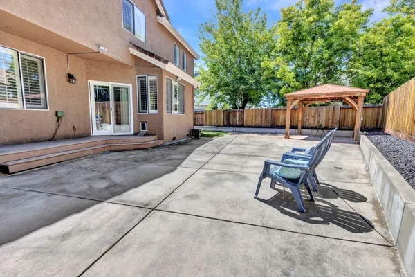 $685,000 | 1102 Hickory Avenue, Fairfield, CA 94533