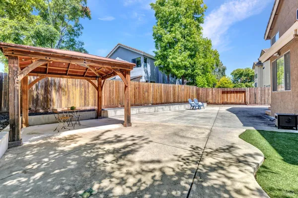 $685,000 | 1102 Hickory Avenue, Fairfield, CA 94533