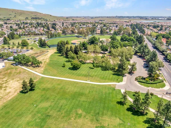 $685,000 | 1102 Hickory Avenue, Fairfield, CA 94533