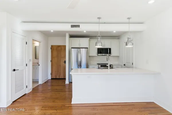 $320,000 | 2724 East Magnolia Avenue, Unit 205, Knoxville, TN 37914