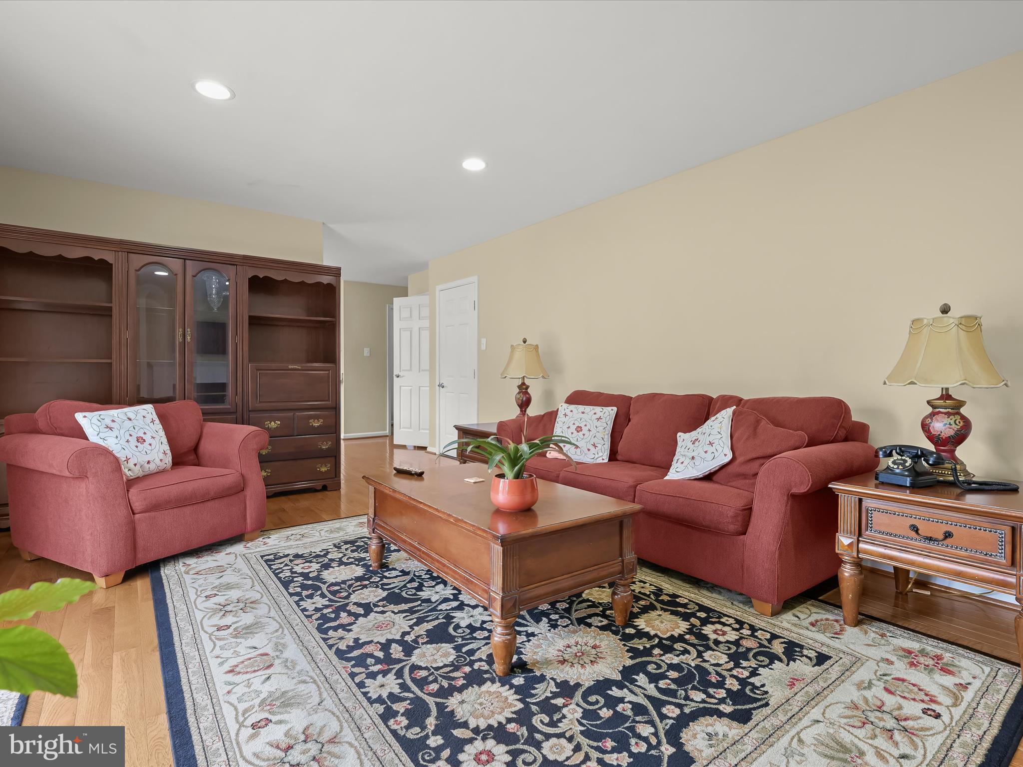6673 Hunter Road Elkridge, MD 21075 - Photo 9 of 49 Family Room