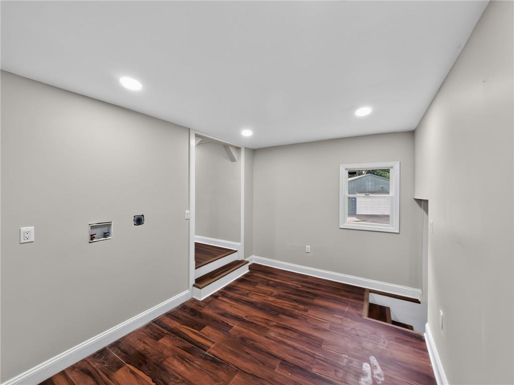229 Pocono Boulevard Bushkill, PA 18324 - Photo 27 of 37