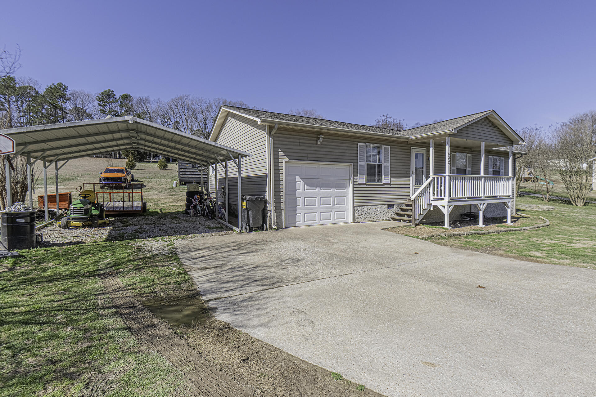 9339 Barbee Road Soddy Daisy, TN 37379 - Photo 3 of 27 KHP23