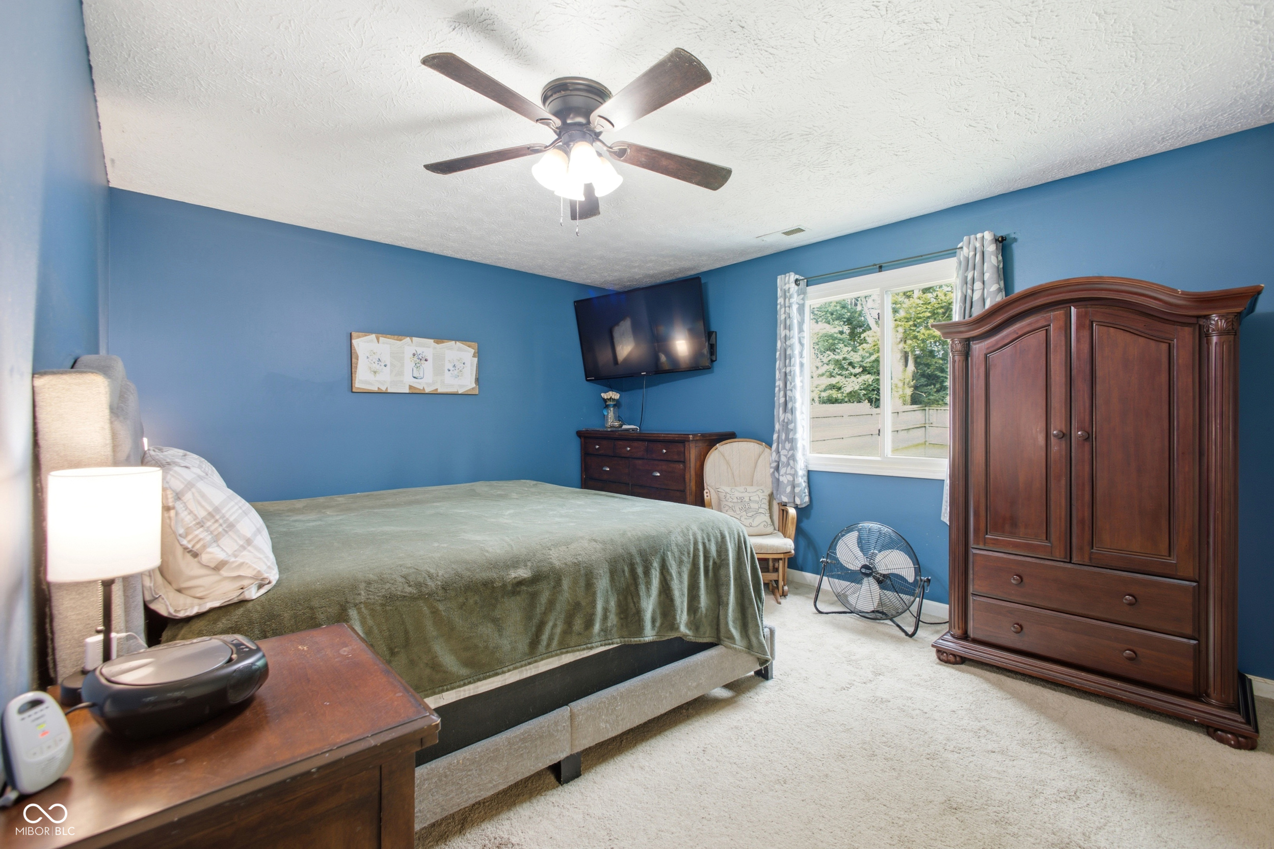 975 Stonegate Road Greenwood, IN 46142 - Photo 7 of 30