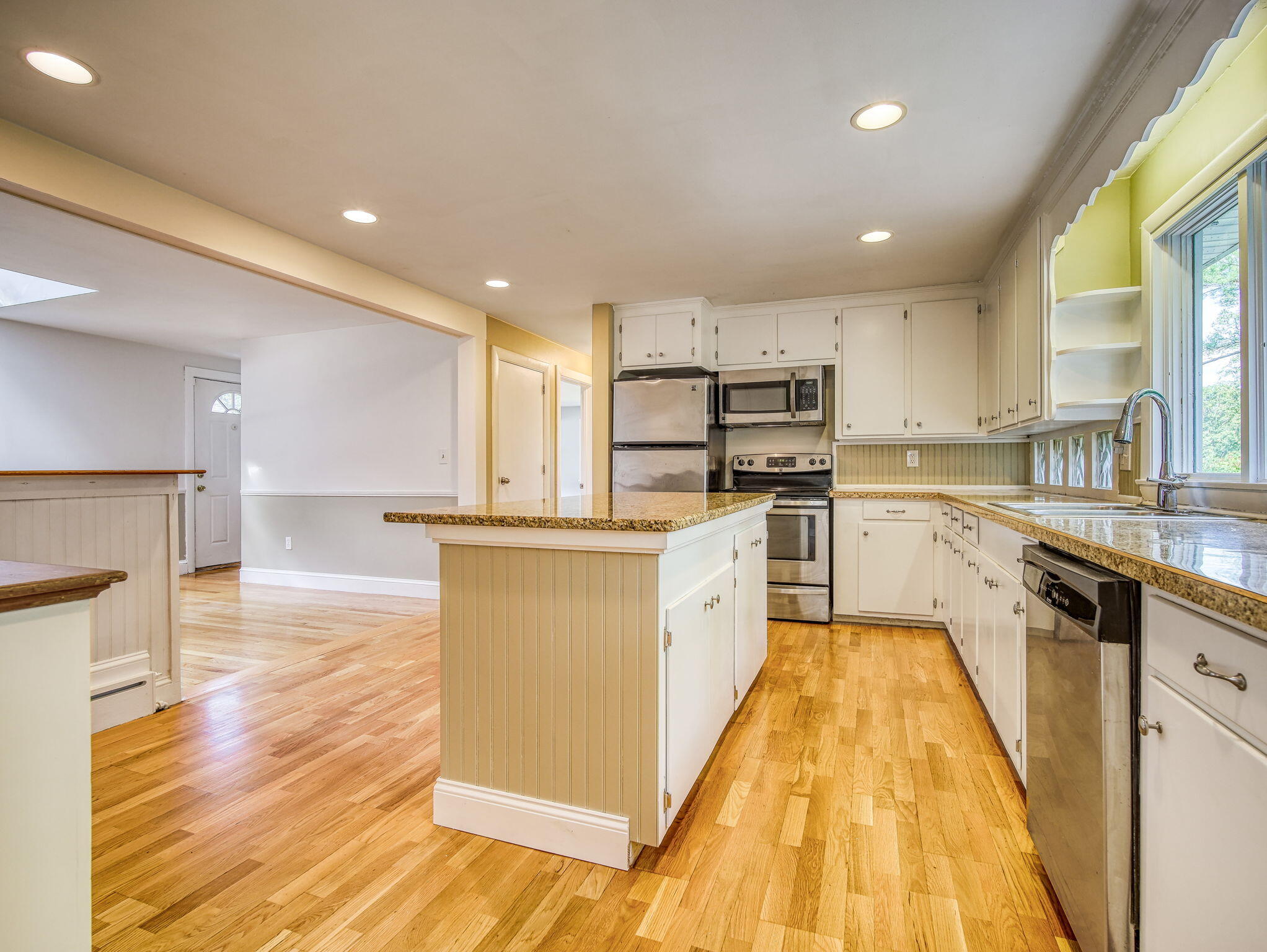 385 Main Street Cumberland Center, ME 04021 - Photo 11 of 39 kitchen