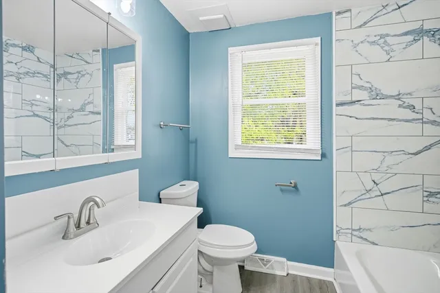 $327,500 | 19 Emily Street, Springfield, MA 01109