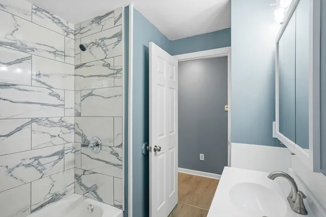 $327,500 | 19 Emily Street, Springfield, MA 01109