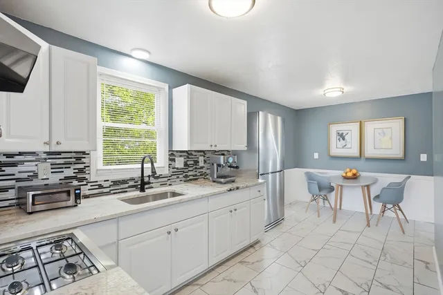 $327,500 | 19 Emily Street, Springfield, MA 01109