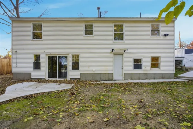 $327,500 | 19 Emily Street, Springfield, MA 01109