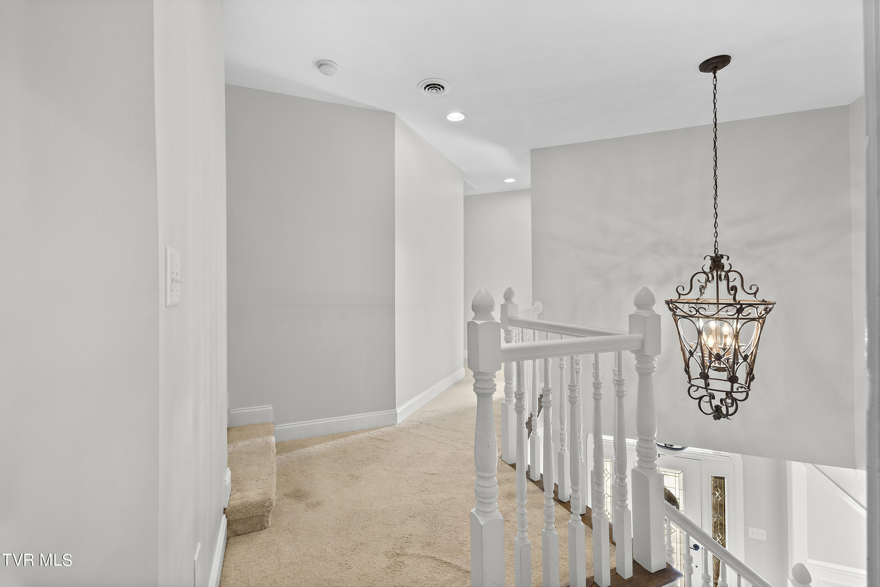 7 Maple Point Jonesborough, TN 37659 - Photo 24 of 84 128A4695