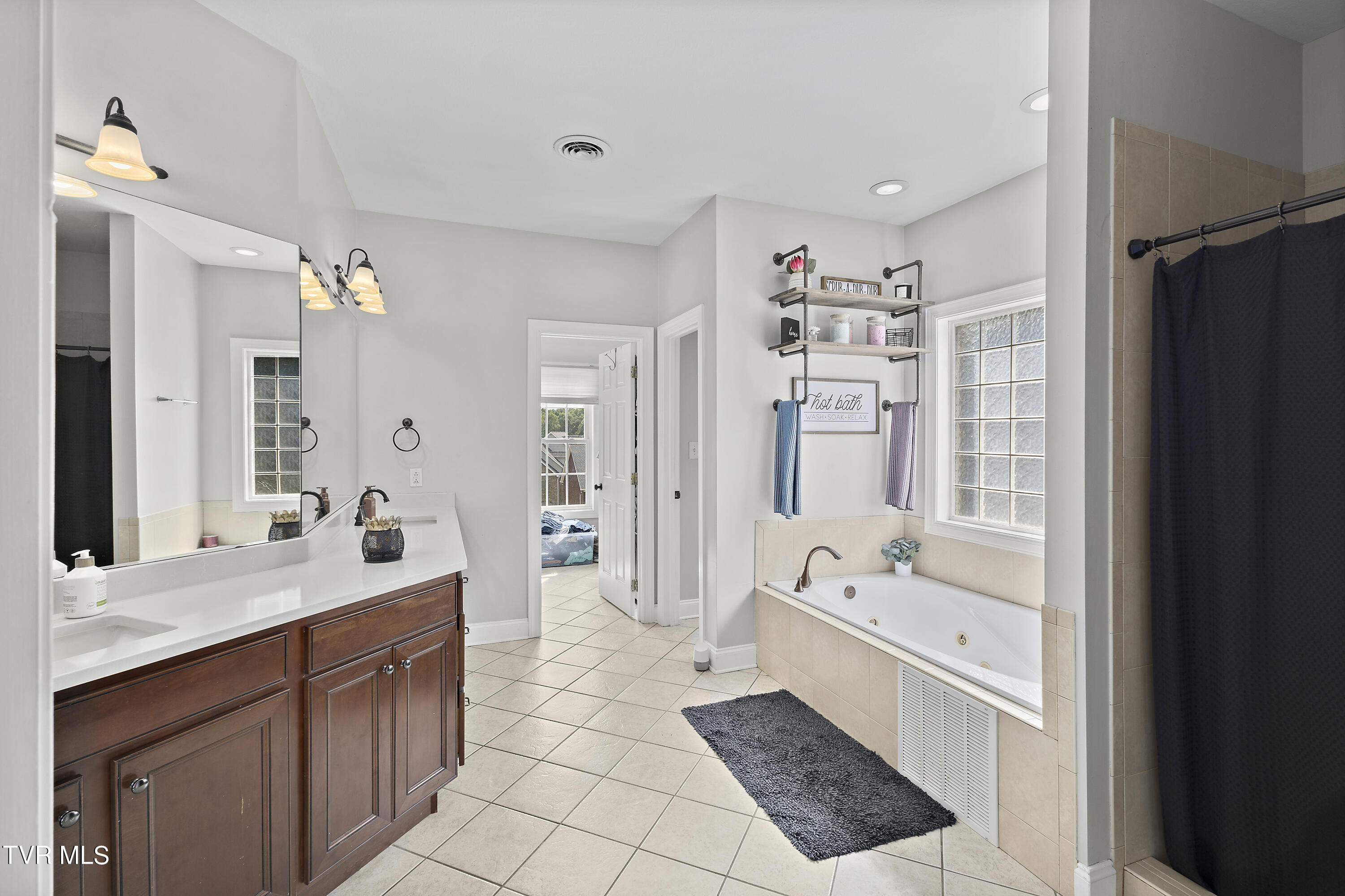 7 Maple Point Jonesborough, TN 37659 - Photo 28 of 84 128A4710