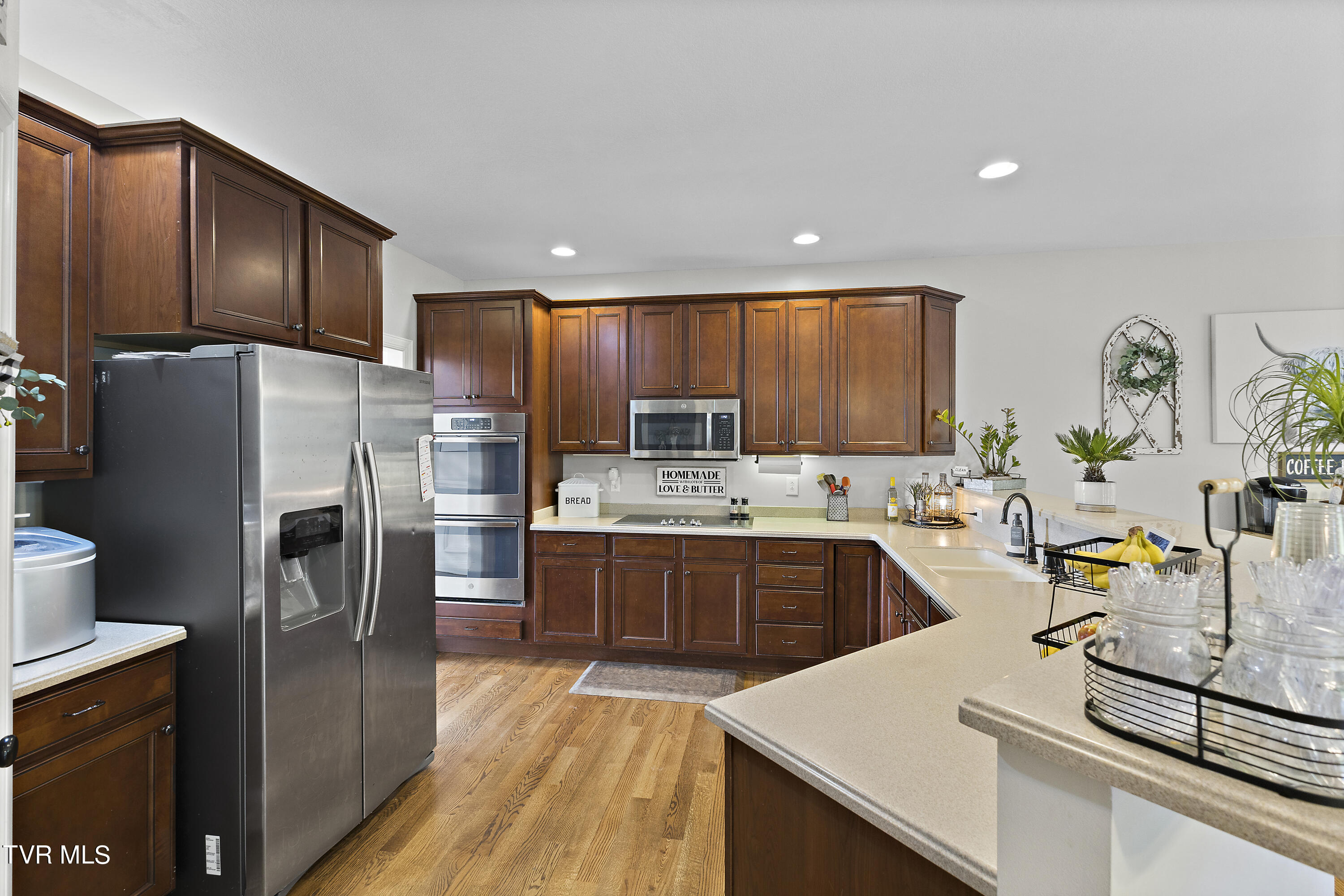 7 Maple Point Jonesborough, TN 37659 - Photo 6 of 84 128A4633