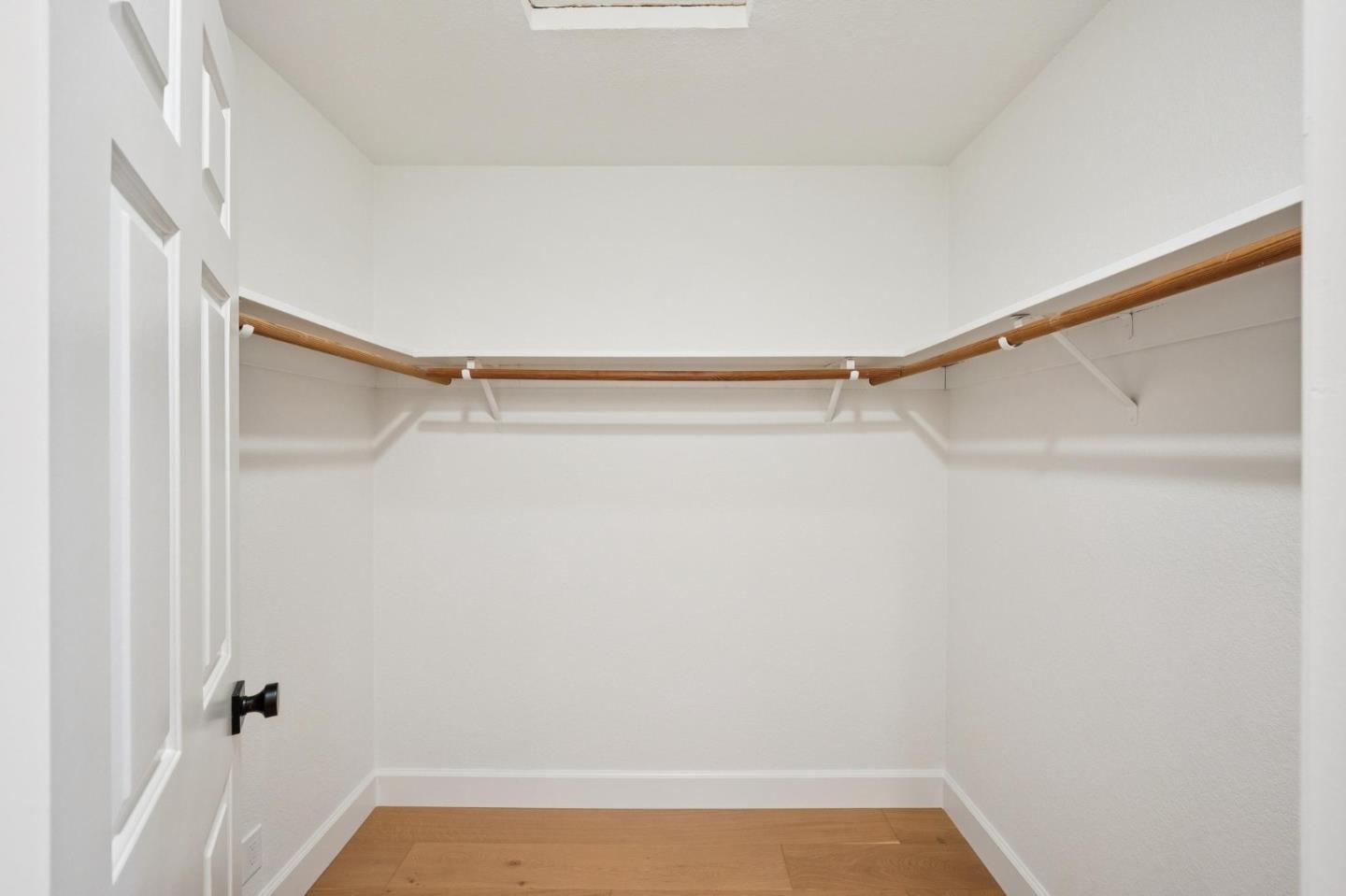 135 Troon Way Half Moon Bay, CA 94019 - Photo 26 of 44 a view of small space