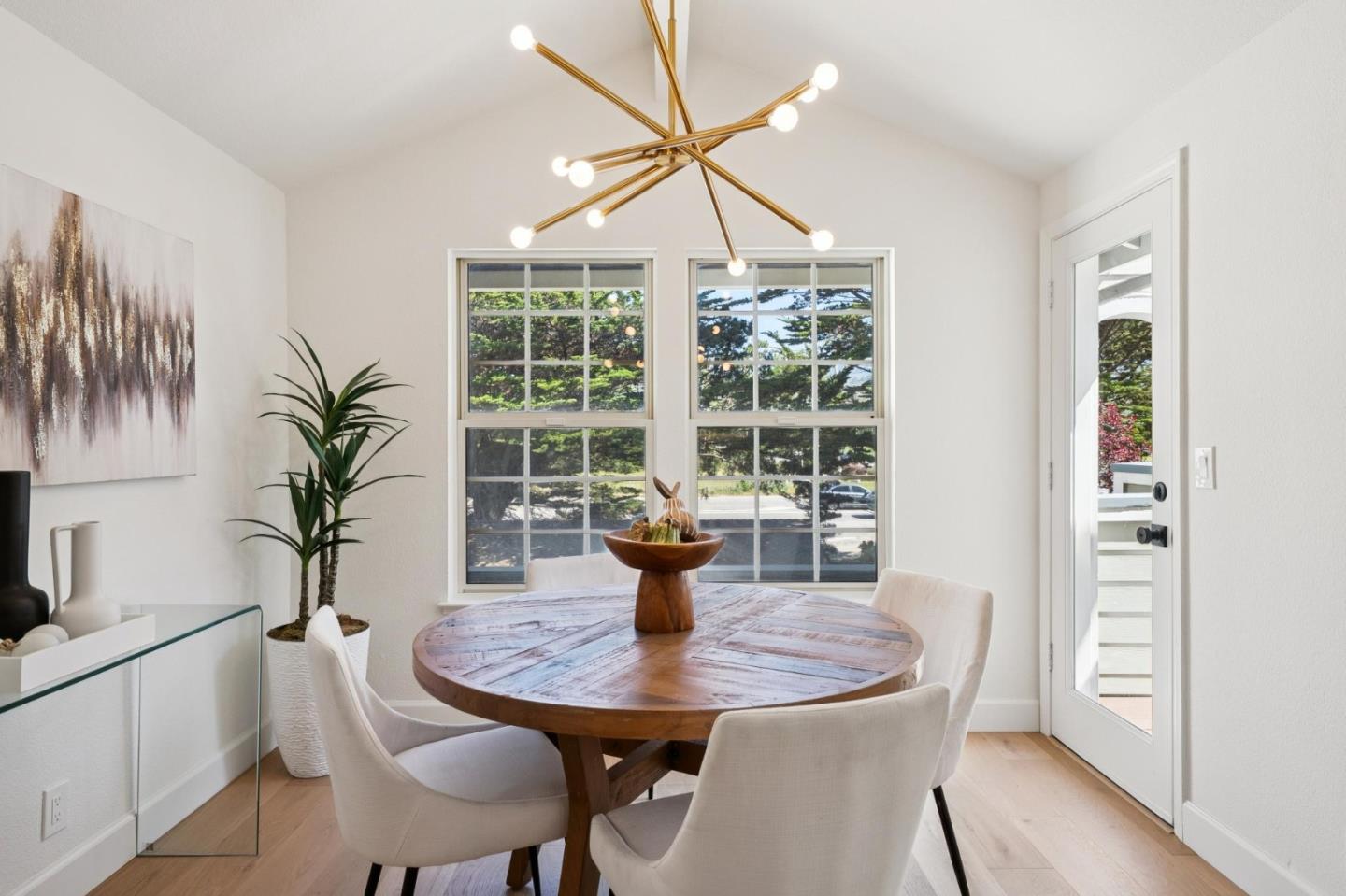 135 Troon Way Half Moon Bay, CA 94019 - Photo 10 of 44 a dining room with furniture and window