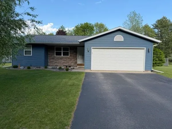 $320,000 | 2011 87th Street South, Wisconsin Rapids, WI 54494