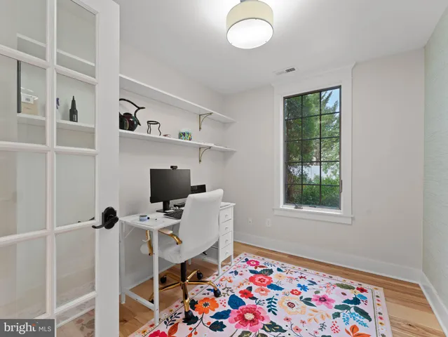 $1,275,000 | 236 Carraige Hill Road, Moorestown, NJ 08057