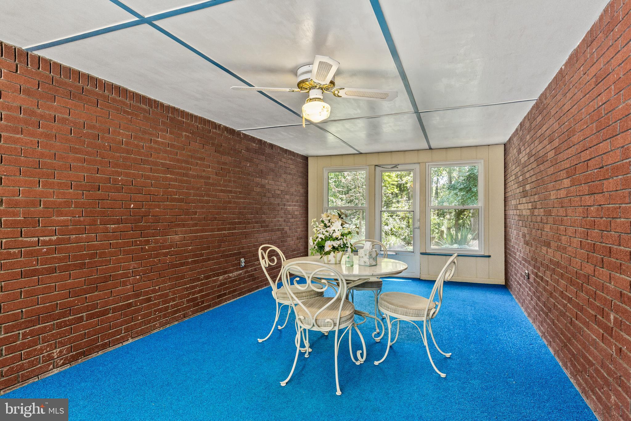 126 Ridge Road Southampton, NJ 08088 - Photo 4 of 31 Breezeway to Kitchen