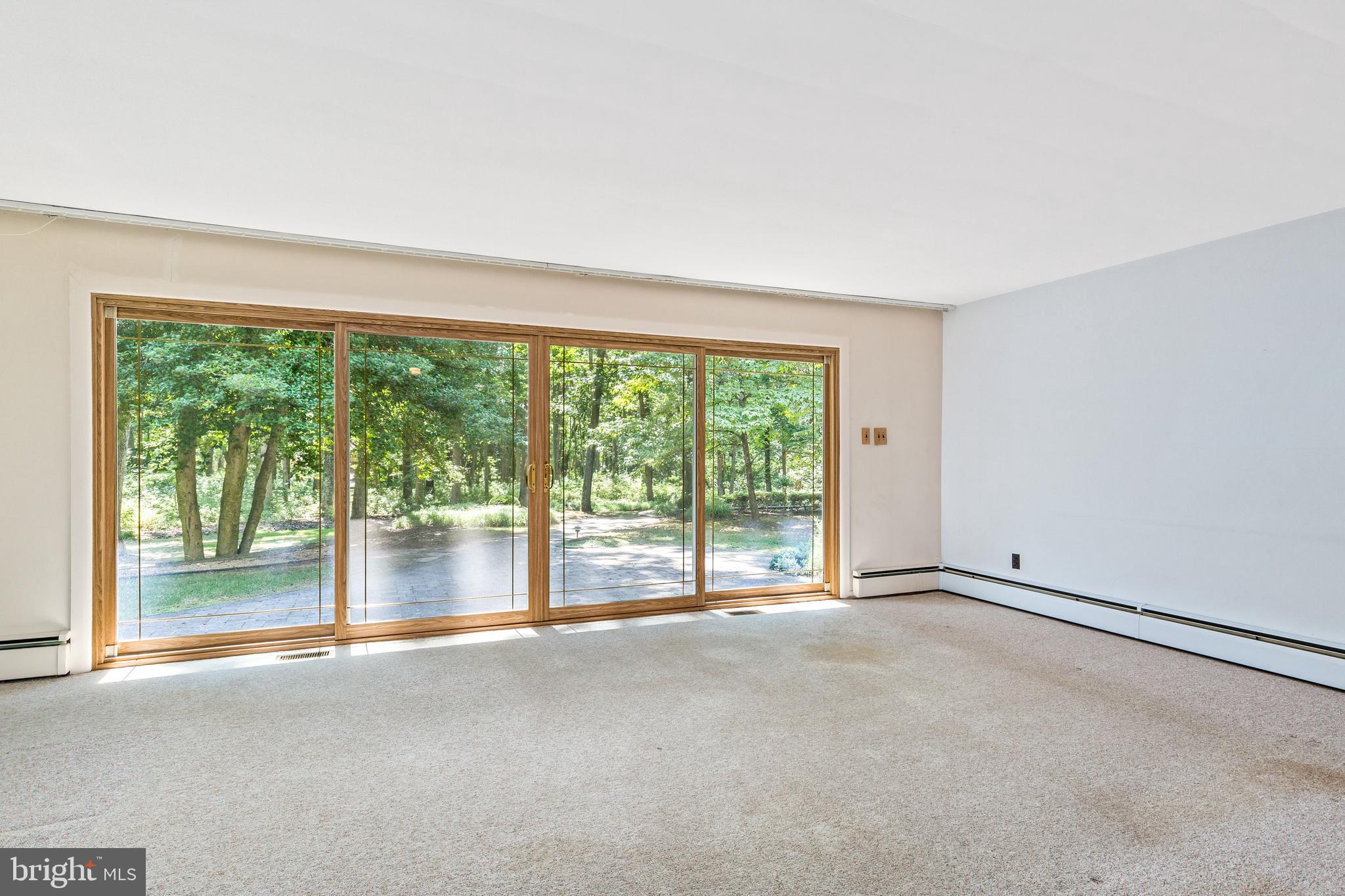 126 Ridge Road Southampton, NJ 08088 - Photo 5 of 31 Living Room w/Backyard View