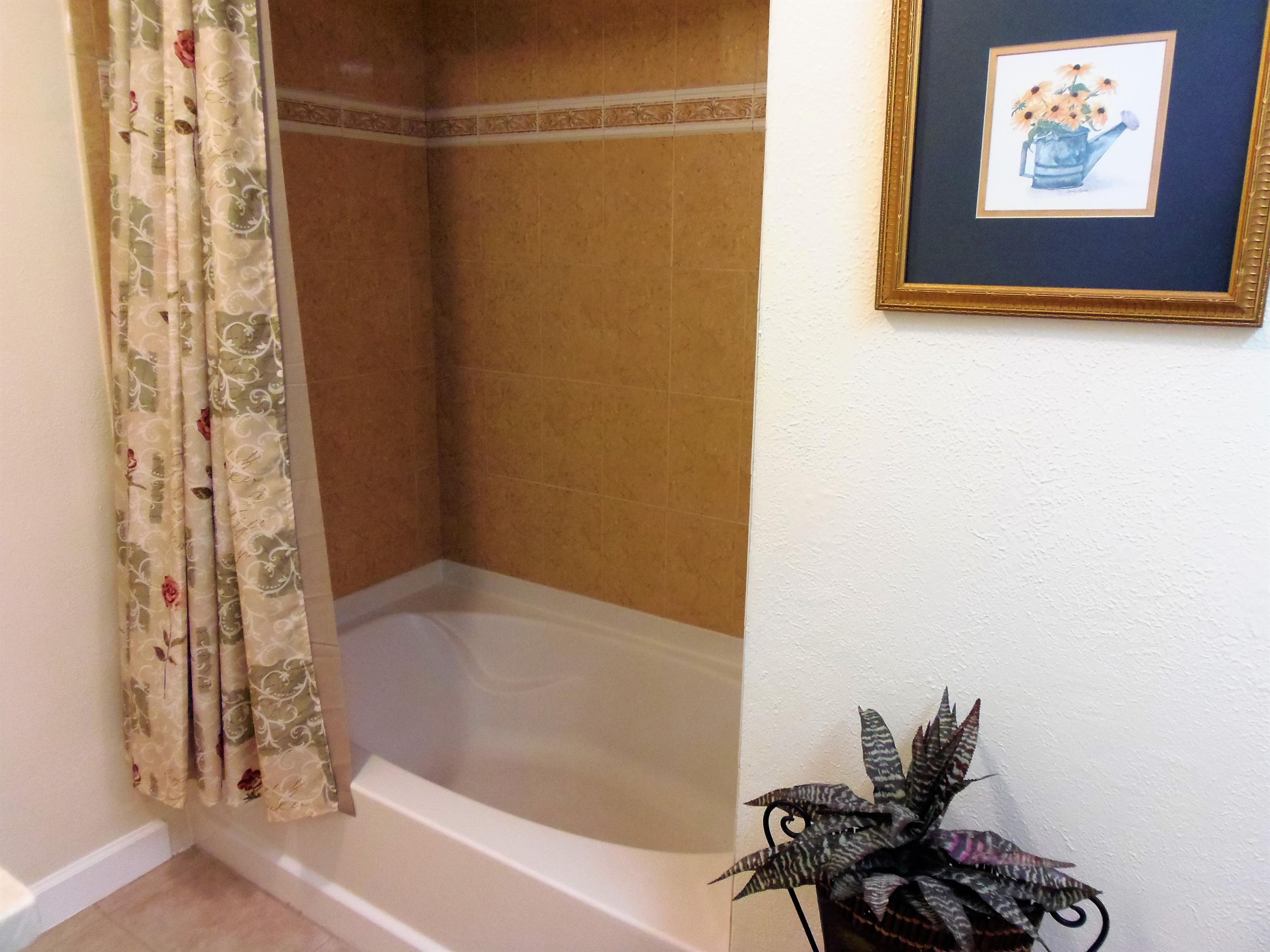 2062 Southeast Elmhurst Road Port St. Lucie, FL 34952 - Photo 29 of 46 Guest Bathroom 2