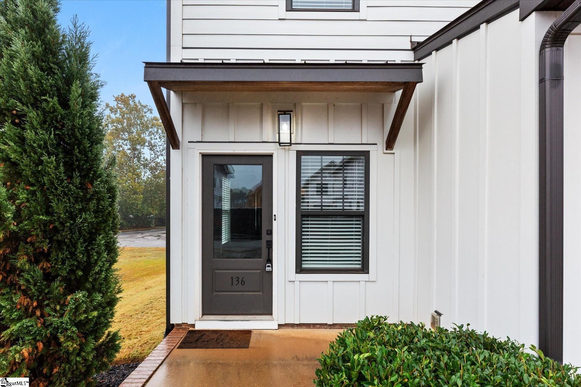 136 Park Avenue Greer, SC 29651 - Photo 2 of 23