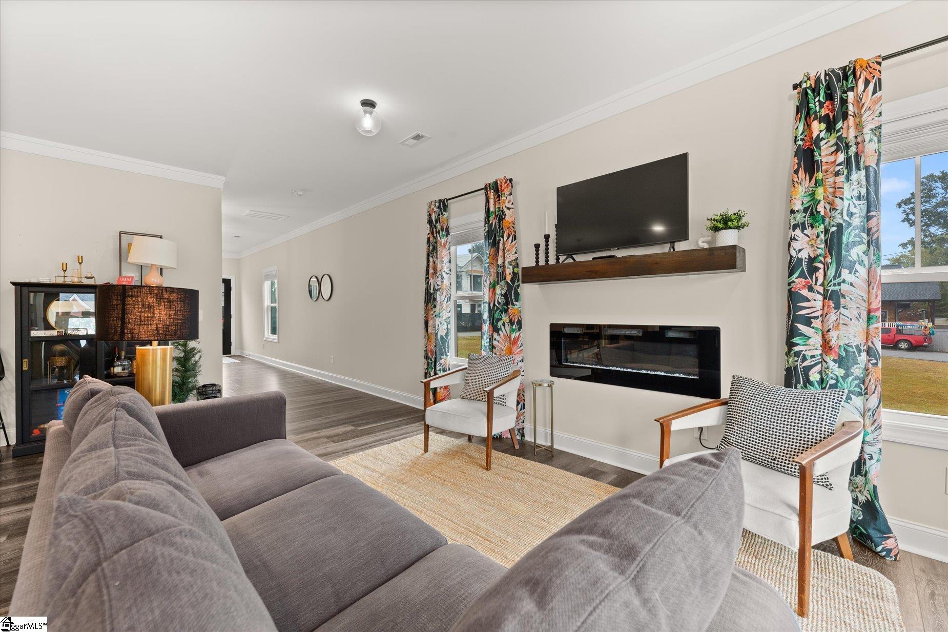 136 Park Avenue Greer, SC 29651 - Photo 5 of 23