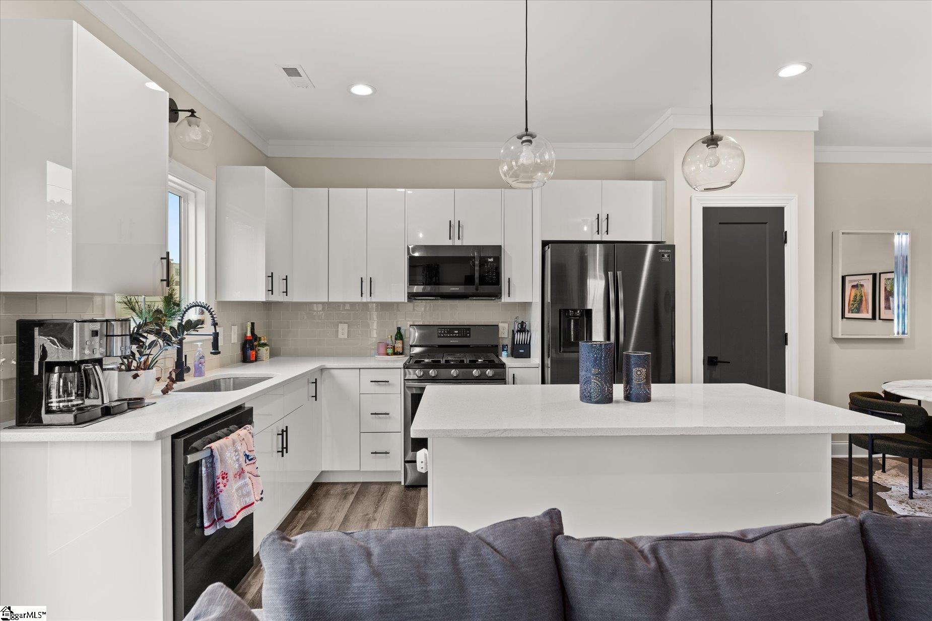 136 Park Avenue Greer, SC 29651 - Photo 9 of 23