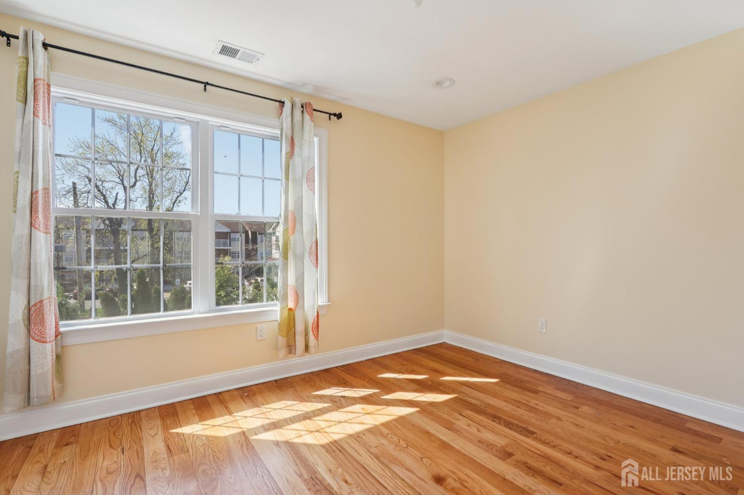 32 Cinder Road, Unit 3 Edison, NJ 08820 - Photo 27 of 39