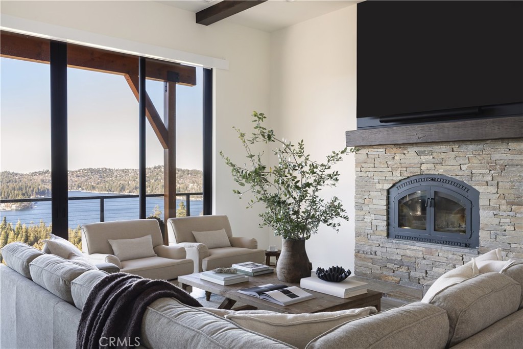 292 Ponderosa Peak Road Lake Arrowhead, CA 92352 - Photo 1 of 48