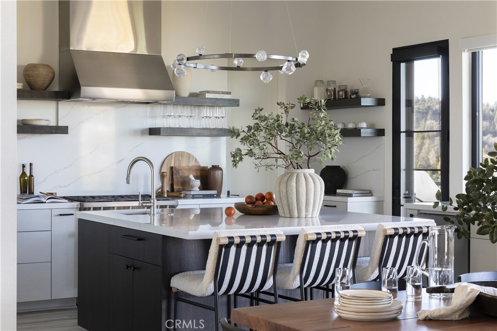 292 Ponderosa Peak Road Lake Arrowhead, CA 92352 - Photo 5 of 48