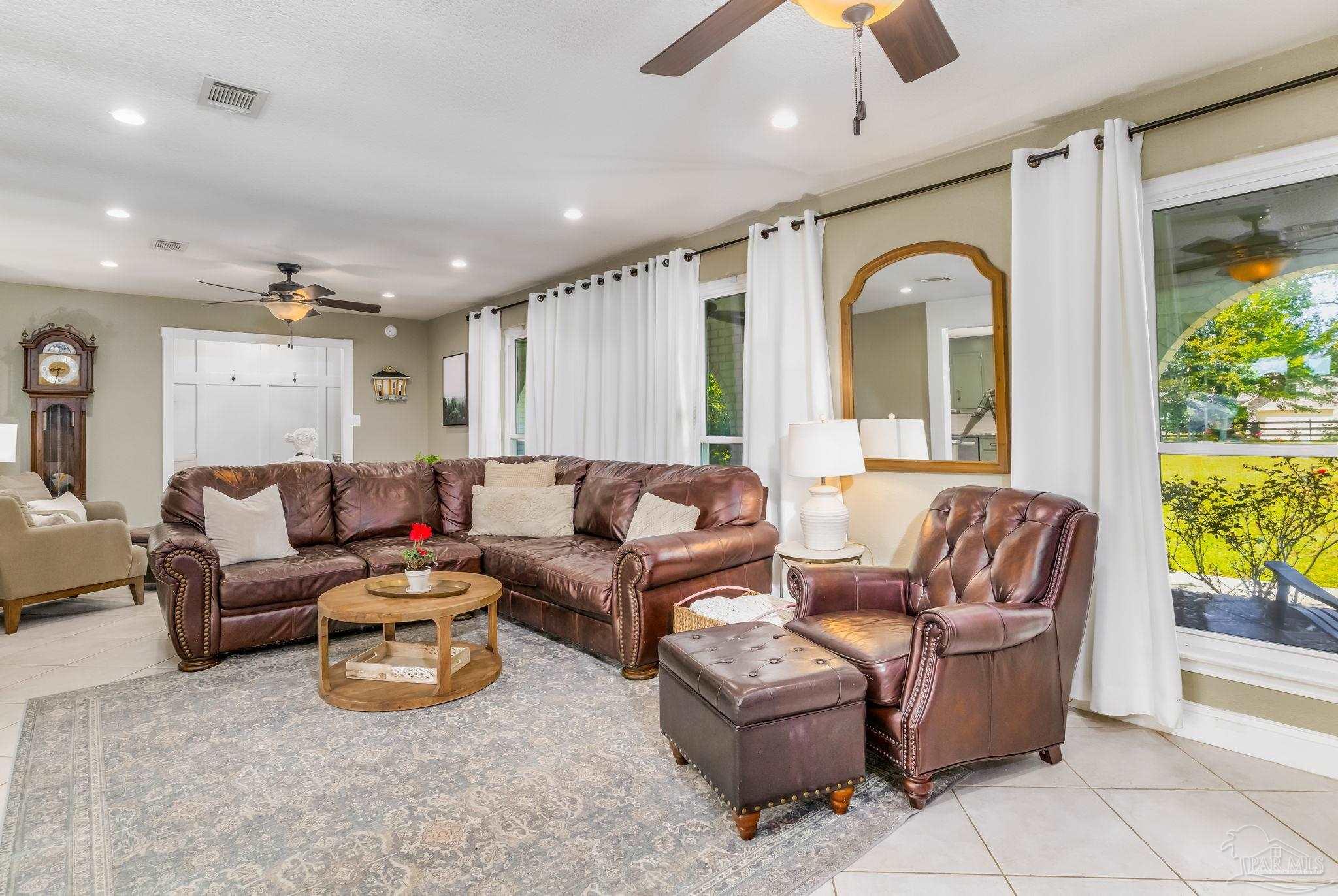 9920 Rebel Road Pensacola, FL 32526 - Photo 13 of 54 Gallery Image 13