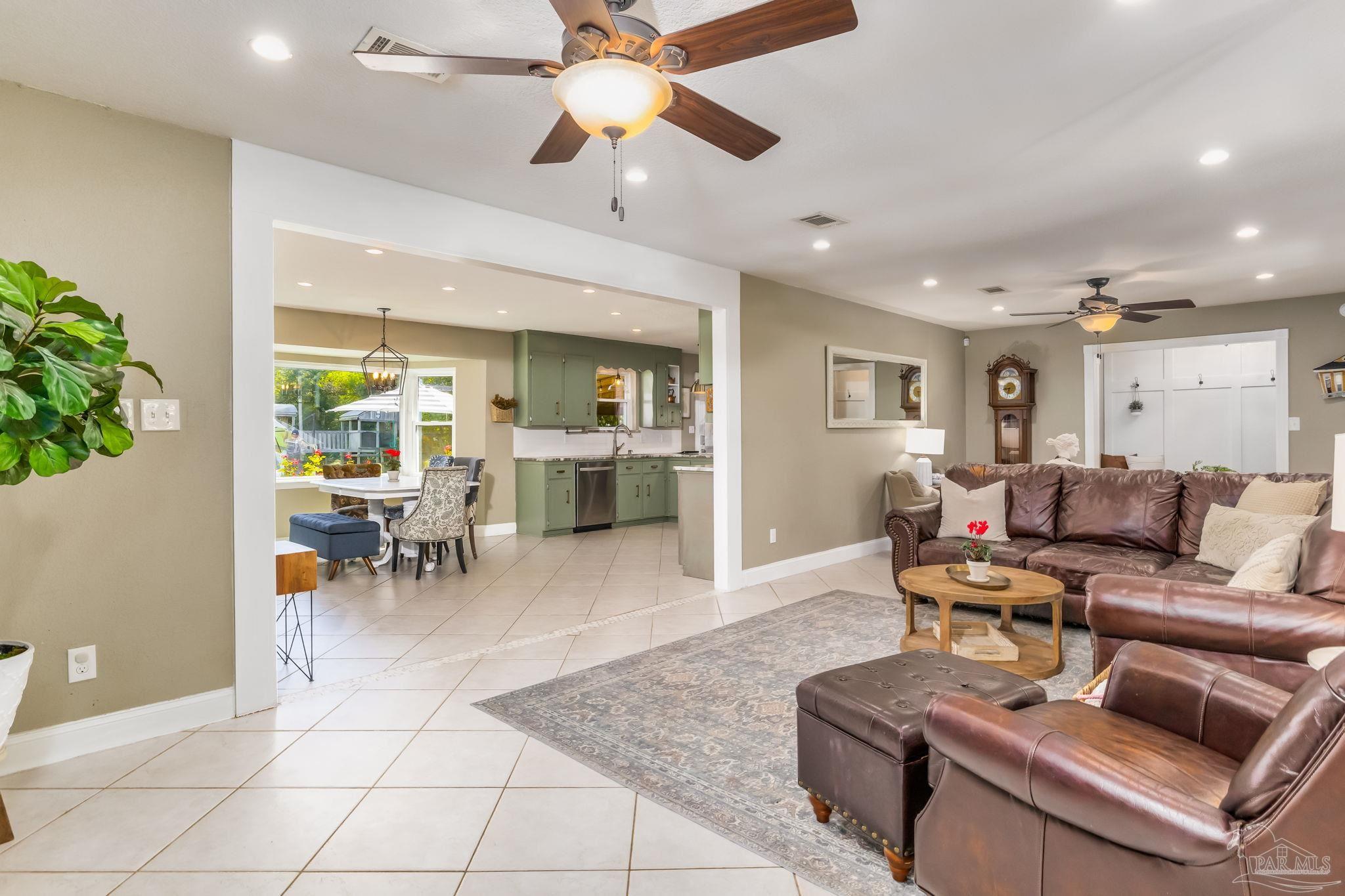 9920 Rebel Road Pensacola, FL 32526 - Photo 14 of 54 Gallery Image 14